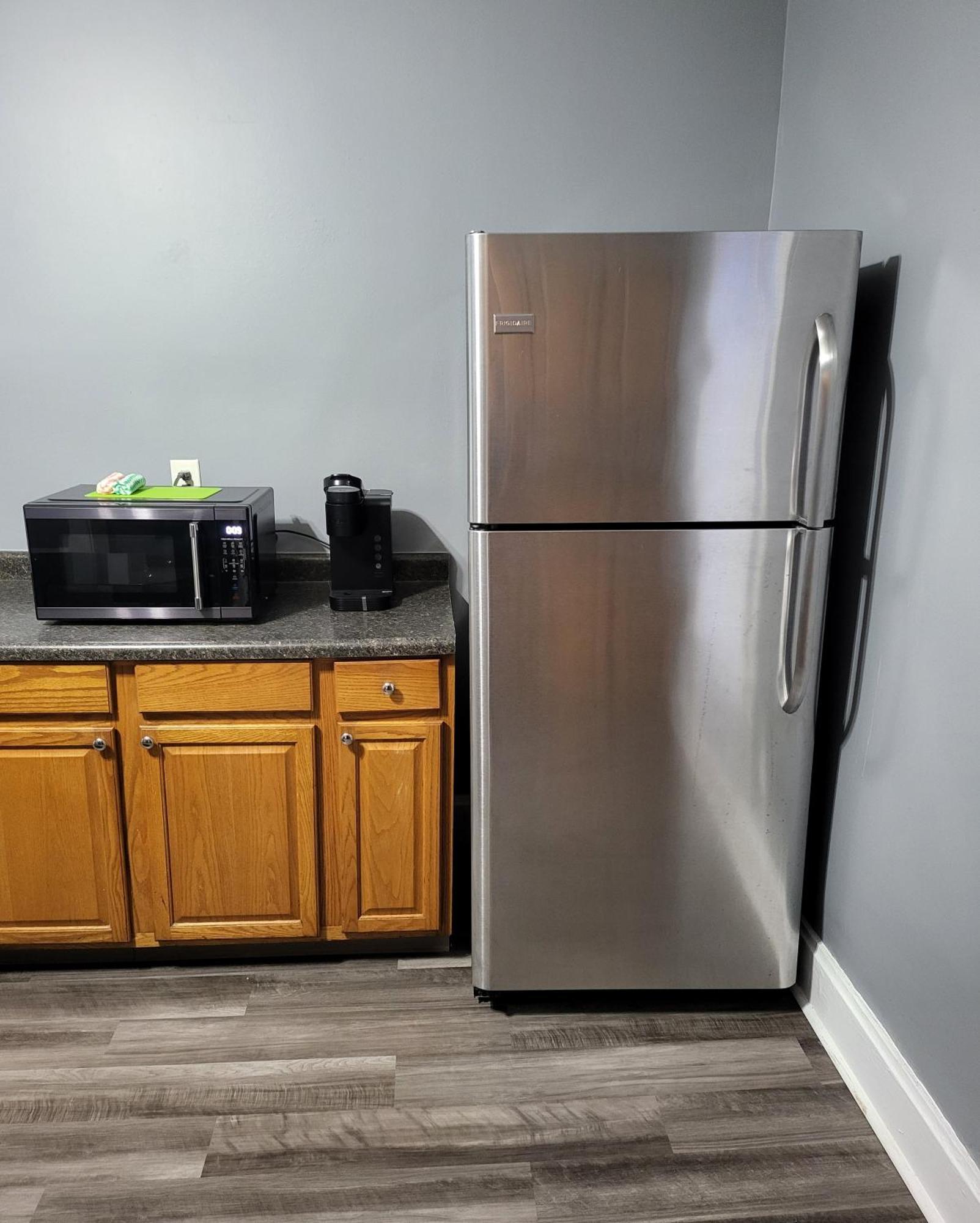 Guest Room With Two Double Beds In Columbus Oh, Airport Location المظهر الخارجي الصورة