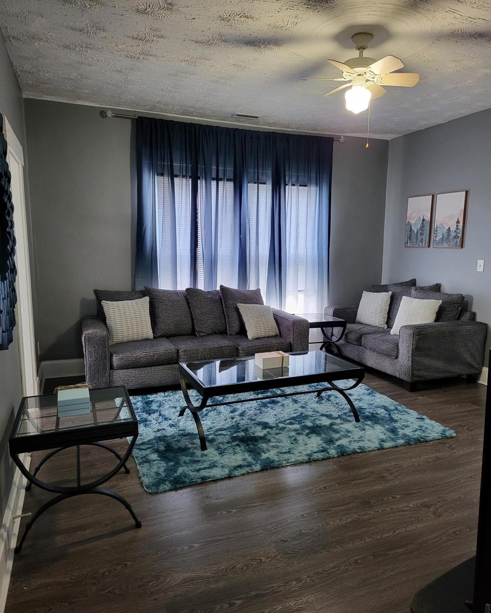 Guest Room With Two Double Beds In Columbus Oh, Airport Location المظهر الخارجي الصورة