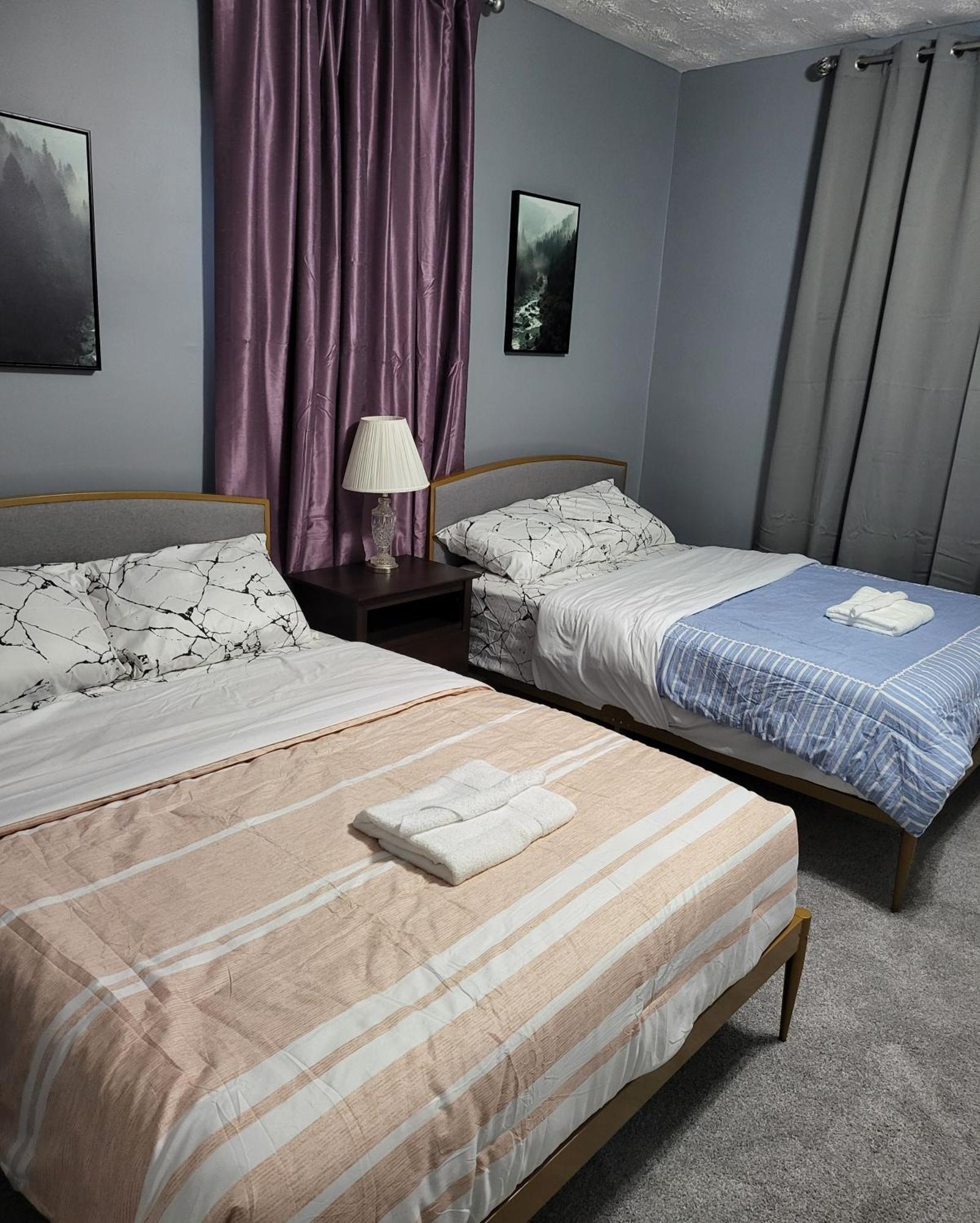 Guest Room With Two Double Beds In Columbus Oh, Airport Location المظهر الخارجي الصورة